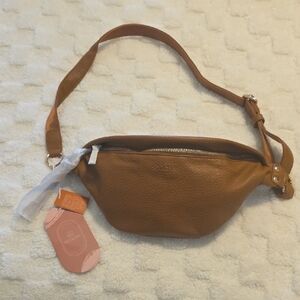 NWT Sedena Crossbody Belt Bag in Tan Pink Iterior One Size
